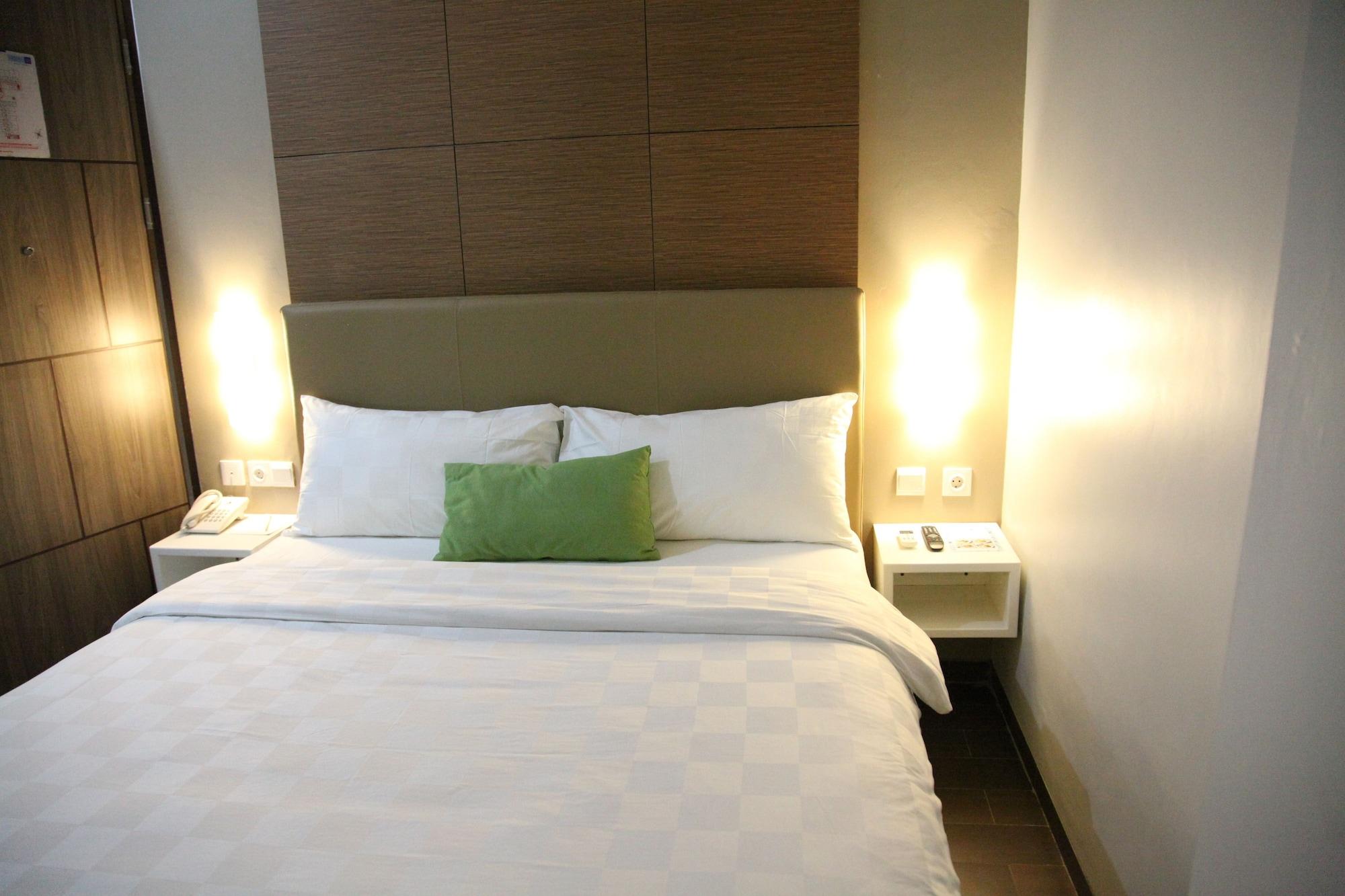 Terraz Tree Hotel Jakarta Exteriör bild