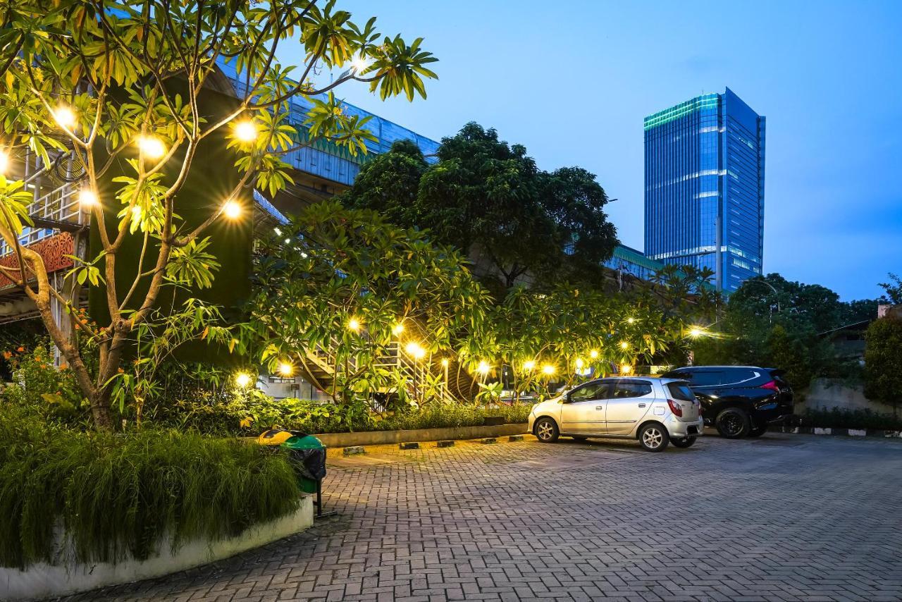 Terraz Tree Hotel Jakarta Exteriör bild