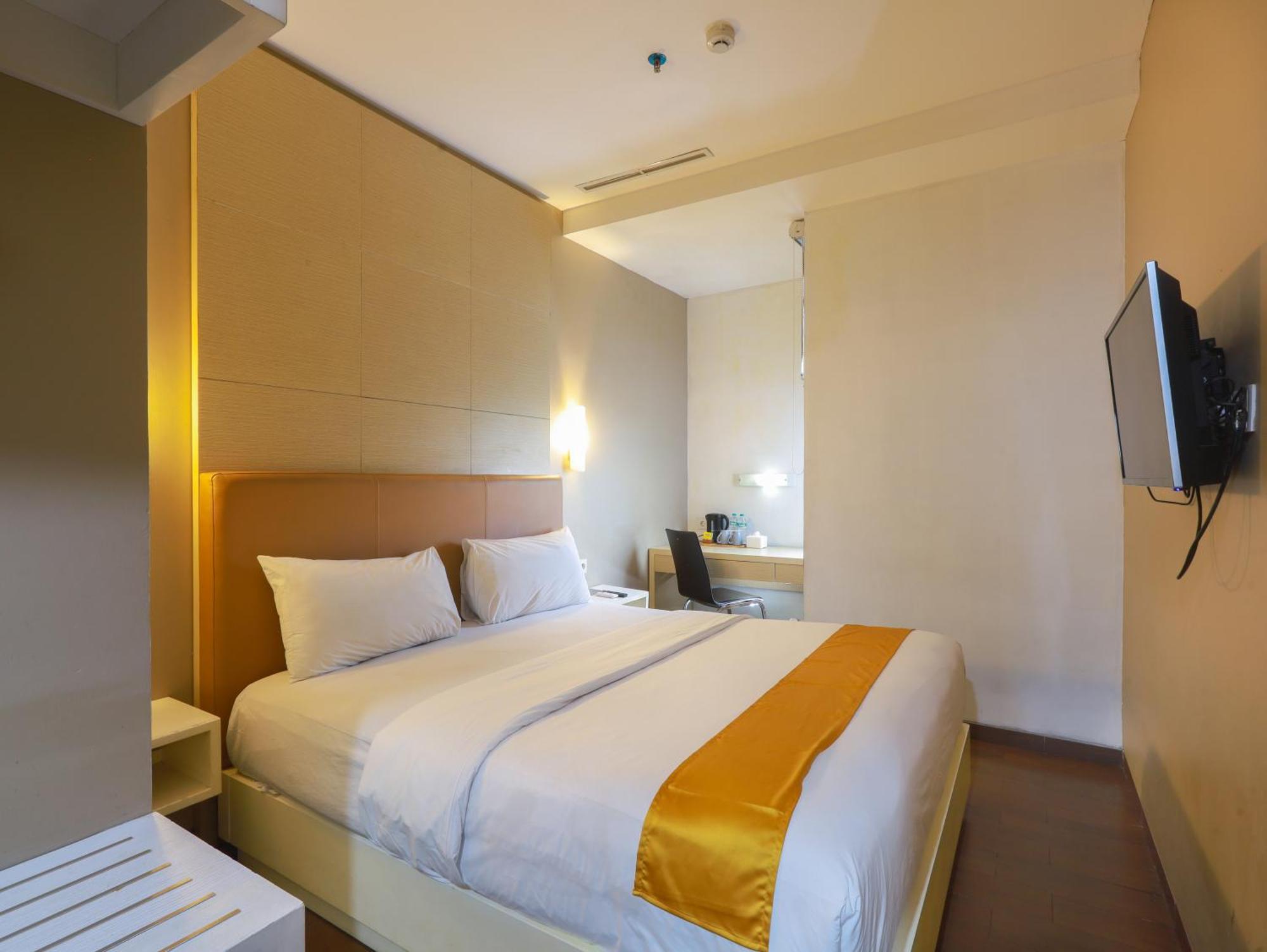 Terraz Tree Hotel Jakarta Exteriör bild